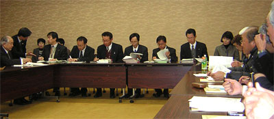 県政懇話会